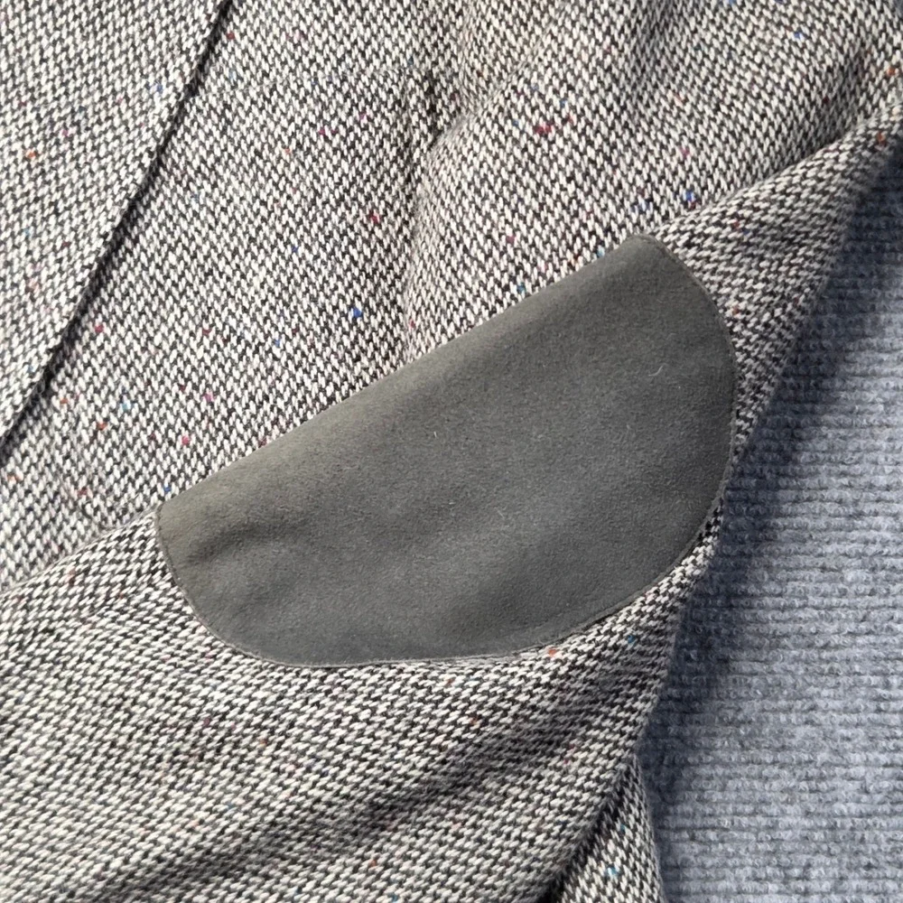 Haggar Gallery Mens Gray Wool Herringbone Blazer Elbow Patches Sport Coat 45R